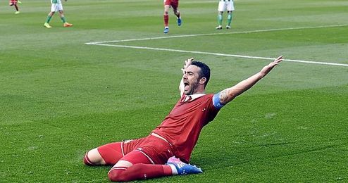 Iborra fue el héroe del Sevilla en el derbi. Iborra fue el héroe del Sevilla en el derbi.