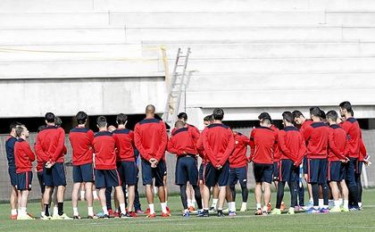 El Sevilla ya prepara el partido ante el Atlético. El Sevilla ya prepara el partido ante el Atlético.