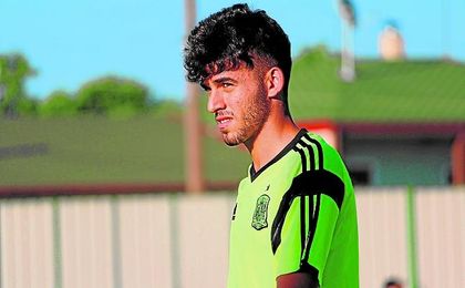 Durante su ausencia de las convocatorias de la ´Rojita´, Ceballos ha cambiado de ´look´. Durante su ausencia de las convocatorias de la ´Rojita´, Ceballos ha cambiado de ´look´.