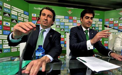 López Catalán y Haro, vicepresidente y presidente del Betis. López Catalán y Haro, vicepresidente y presidente del Betis.