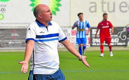 Garrido (Lora): "El equipo está cada día mejor" Garrido (Lora): "El equipo está cada día mejor"