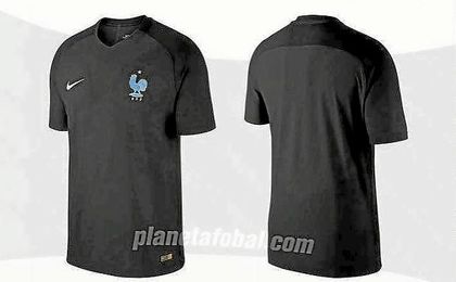 Imagen del diseño de la primera camiseta negra de la selección francesa. Imagen del diseño de la primera camiseta negra de la selección francesa.