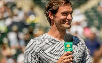 Federer se presentó ante el público asistente a pesar de no jugar. Federer se presentó ante el público asistente a pesar de no jugar.
