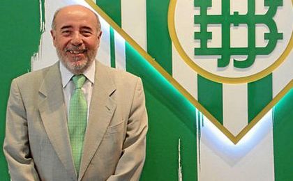José Montoro deja el consejo del Betis. José Montoro deja el consejo del Betis.