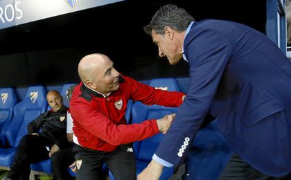 Sampaoli saluda a Míchel al inicio del choque. Sampaoli saluda a Míchel al inicio del choque.