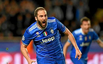 Mónaco 0-2 Juventus: Doblete de Higuaín Mónaco 0-2 Juventus: Doblete de Higuaín
