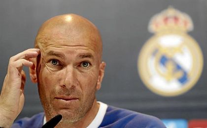 Zidane, técnico del Real Madrid, en sala de prensa. Zidane, técnico del Real Madrid, en sala de prensa.