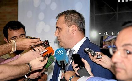 El presidente, Fernando Moral. El presidente, Fernando Moral.