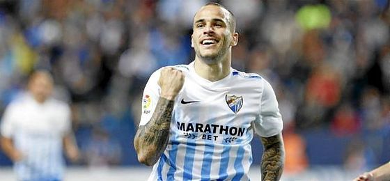 Sandro se está complicando para el Sevilla. Sandro se está complicando para el Sevilla.