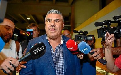 Los dirigentes de la AFA, en la capital hispalense. Los dirigentes de la AFA, en la capital hispalense.