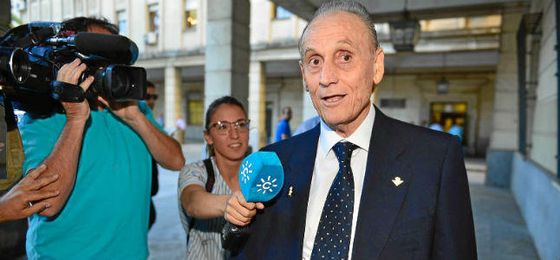 Lopera, a su llegada al juzgado. Lopera, a su llegada al juzgado.