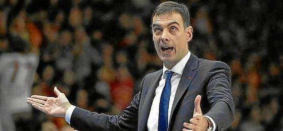 Bartzokas apenas ha durado una temporada en el Barcelona. Bartzokas apenas ha durado una temporada en el Barcelona.