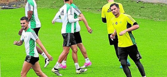 Salvo que haya un giro dramático de los acontecimientos, Setién podrá contar con Ceballos y Adán. Salvo que haya un giro dramático de los acontecimientos, Setién podrá contar con Ceballos y Adán.