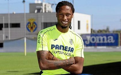 El Villarreal ha pagado 15 millones por el zaguero. El Villarreal ha pagado 15 millones por el zaguero.