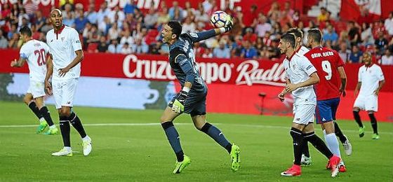 David Soria, en el partido ante Osasuna. David Soria, en el partido ante Osasuna.
