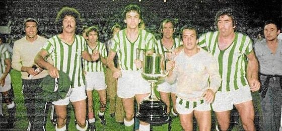 Los jugadores del Betis, con la Copa del Rey. Los jugadores del Betis, con la Copa del Rey.