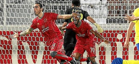 Chico Flores celebra un gol con el Lekhwiya. Chico Flores celebra un gol con el Lekhwiya.