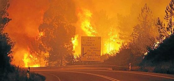 Imagen del incendio en Leiria, que ha dejado ya 57 fallecidos. Imagen del incendio en Leiria, que ha dejado ya 57 fallecidos.