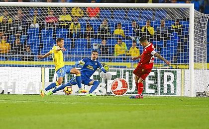Las Palmas pretende ser el puente de Vitolo hacia el Atlético. Las Palmas pretende ser el puente de Vitolo hacia el Atlético.