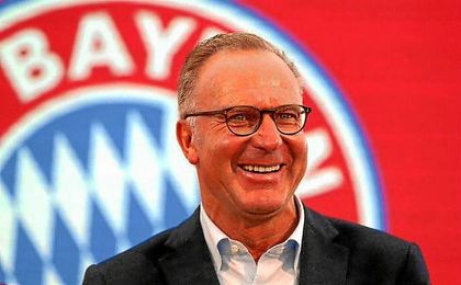 Rummenige, en un acto del Bayern, rechaza cualquier intento por Ronaldo. Rummenige, en un acto del Bayern, rechaza cualquier intento por Ronaldo.