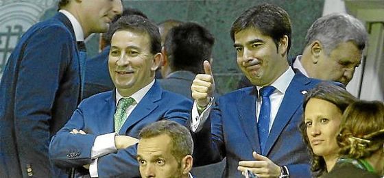 Haro y Catalán confían en sacar adelante la junta. Haro y Catalán confían en sacar adelante la junta.
