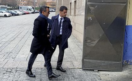 Jorge Mendes en los aledaños del Vicente Calderón Jorge Mendes en los aledaños del Vicente Calderón