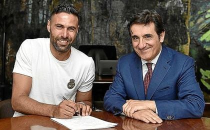 Oficial: Sirigu ficha por el Torino Oficial: Sirigu ficha por el Torino