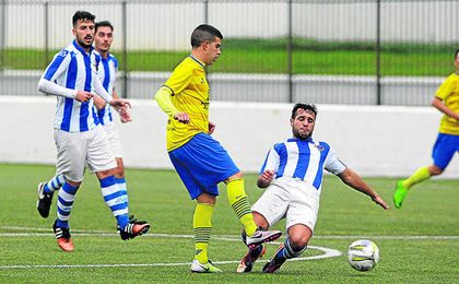 Cordón, después de brillar varias temporadas en el Tomares, ficha por el San Juan. Cordón, después de brillar varias temporadas en el Tomares, ficha por el San Juan.