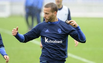Canales, entrenando con la Real Sociedad. Canales, entrenando con la Real Sociedad.