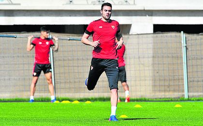 Vicente Iborra maneja una importante oferta de la Premier que podría servir para poner fin a su etapa en el Sánchez-Pizjuán. Vicente Iborra maneja una importante oferta de la Premier que podría servir para poner fin a su etapa en el Sánchez-Pizjuán.