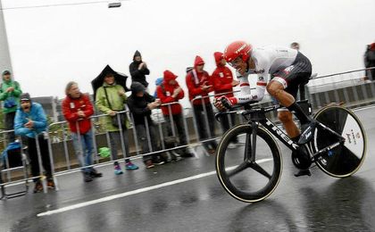 Contador: "He cedido una gran diferencia para ser solo 14 kilómetros" Contador: "He cedido una gran diferencia para ser solo 14 kilómetros"