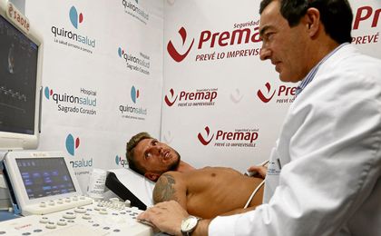 Carriço, durante el reconocimiento médico del lunes. Carriço, durante el reconocimiento médico del lunes.