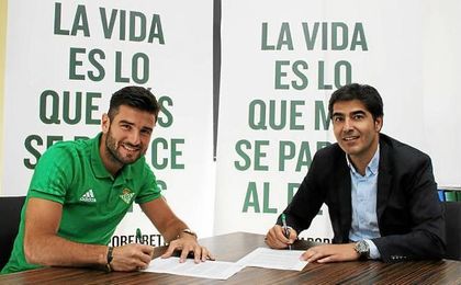 El lateral jugará cedido por el ´Boro´. El lateral jugará cedido por el ´Boro´.