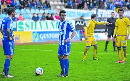 Jonathan Ruiz se ofreció al Écija. Jonathan Ruiz se ofreció al Écija.
