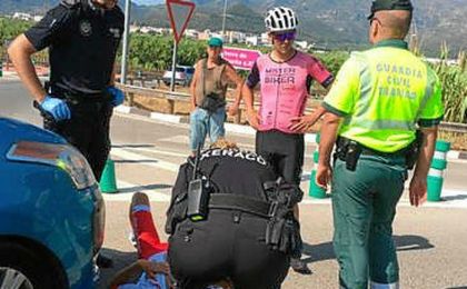 Ángel Vicioso y el triatleta Jesús Gomar, atropellados por un coche en Xeraco Ángel Vicioso y el triatleta Jesús Gomar, atropellados por un coche en Xeraco