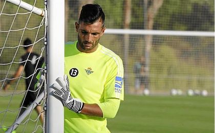 El portero madrileño será baja para este segundo amistoso. El portero madrileño será baja para este segundo amistoso.
