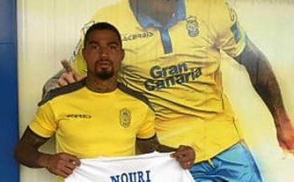 El bonito gesto de Boateng con Nouri, del Ajax El bonito gesto de Boateng con Nouri, del Ajax