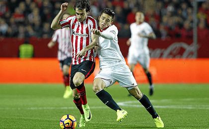 En mayo, técnicos de la Fiorentina vinieron a Sevilla a sondearlo. En mayo, técnicos de la Fiorentina vinieron a Sevilla a sondearlo.