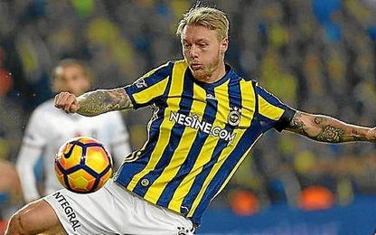 Arias sigue trabajando en cerrar el fichaje de Kjaer. Arias sigue trabajando en cerrar el fichaje de Kjaer.