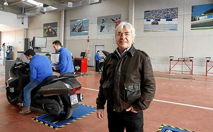 Los médicos temen por la vida de Ángel Nieto Los médicos temen por la vida de Ángel Nieto