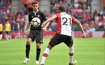 El palaciego ha vuelto a enfundarse la camiseta del Sevilla FC. El palaciego ha vuelto a enfundarse la camiseta del Sevilla FC.