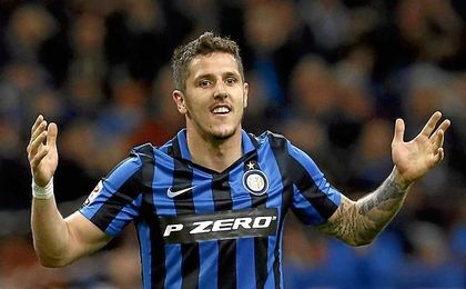 Jovetic podría regresar al Sevilla. Jovetic podría regresar al Sevilla.