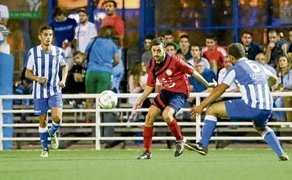 Imagen del partido jugado la pasada temporada entre Pino Montano y El Pedroso. Imagen del partido jugado la pasada temporada entre Pino Montano y El Pedroso.