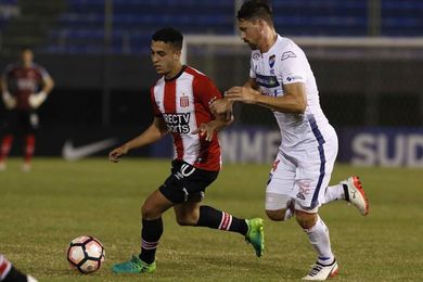 1-0. El Nacional paraguayo revalida el título de ´matagigantes´ ante Estudiantes 1-0. El Nacional paraguayo revalida el título de ´matagigantes´ ante Estudiantes