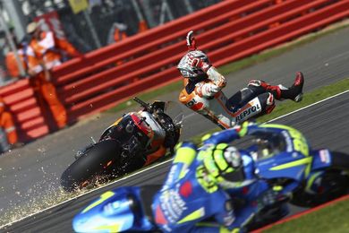 Márquez reconoce que la primera caída ha sido un error suyo Márquez reconoce que la primera caída ha sido un error suyo