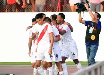 Perú evalúa jugar contra Colombia en el Estadio Monumental de Lima Perú evalúa jugar contra Colombia en el Estadio Monumental de Lima