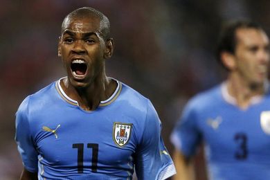 El uruguayo Rolán se lesiona y queda descartado para jugar ante Argentina El uruguayo Rolán se lesiona y queda descartado para jugar ante Argentina