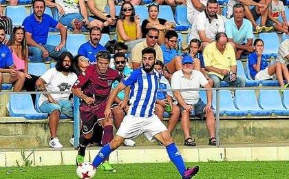 El Écija Balompié buscará un nuevo triunfo ante el colista de la categoría, el Lorca Deportiva. El Écija Balompié buscará un nuevo triunfo ante el colista de la categoría, el Lorca Deportiva.