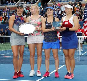 Hingis y Chan se proclaman nuevas campeones de dobles femeninos Hingis y Chan se proclaman nuevas campeones de dobles femeninos