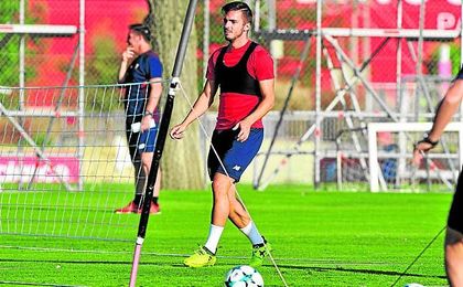 Pablo Sarabia, durante un entrenamiento con el Sevilla. Pablo Sarabia, durante un entrenamiento con el Sevilla.
